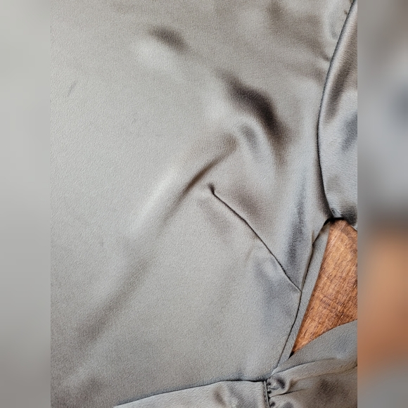 H&M button cuff satin shift dress - Picture 3 of 8